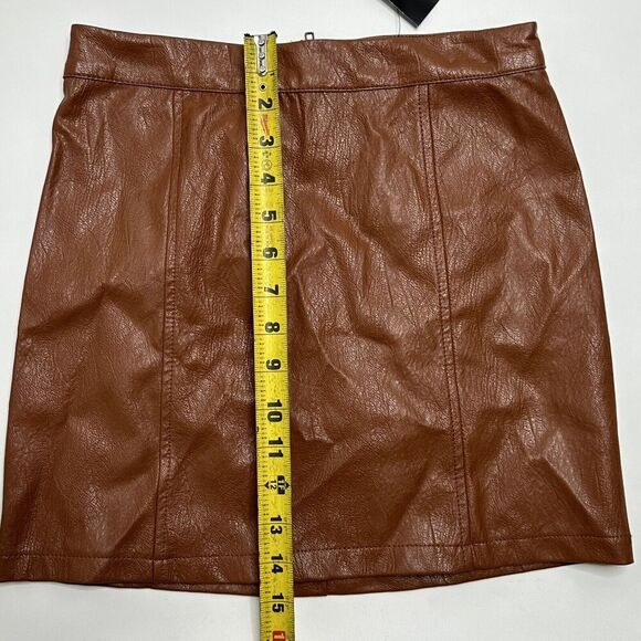 Art Class Skirt Girls Size L (10/12) Faux Leather Brown Mini Skirt Target NWT - Picture 3 of 8